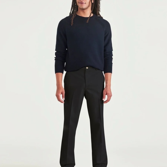 Men's Tall Black Dockers Signature Iron Free Khakis Classic Fit - Picture 1 of 5